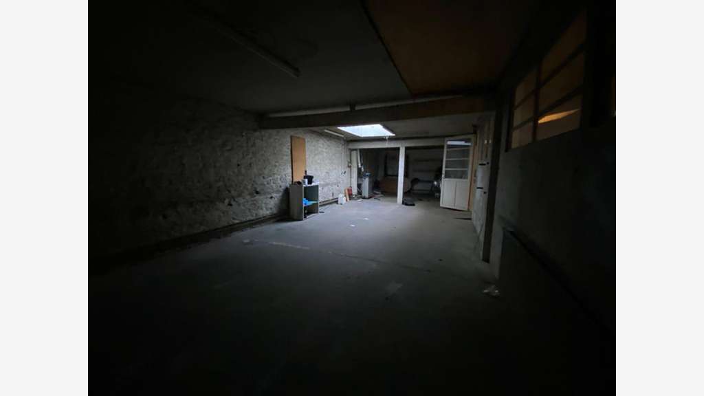 Exclusivité local d'activité 380m² à Saintes