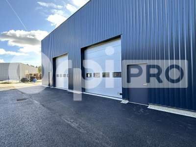 Location Locaux d'activités - Entrepôts à Salaunes