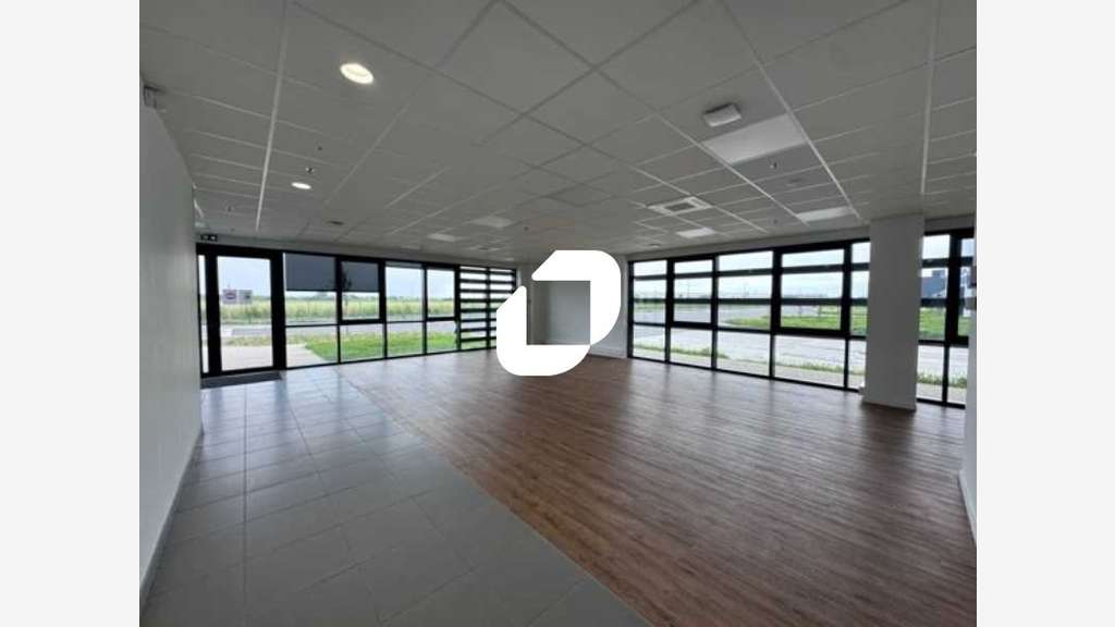 A louer Local d'activité 12000m² Salome