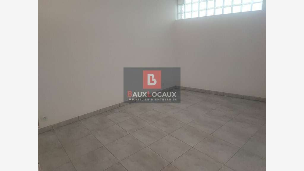A louer local 56m² centre-ville Salon-de-Provence