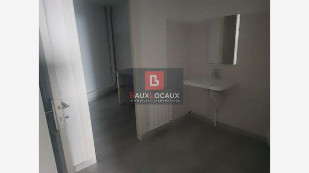A louer local 56m² centre-ville Salon-de-Provence