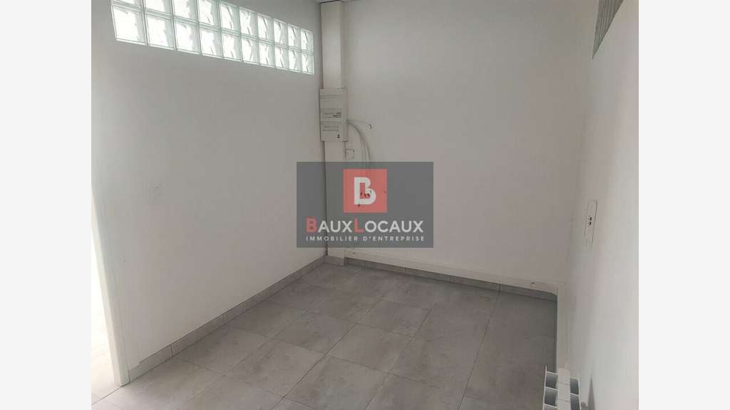 A louer local 56m² centre-ville Salon-de-Provence