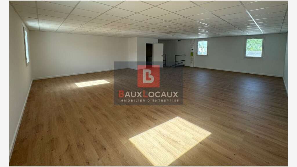 Location local d'activité 175m² Salon de Provence