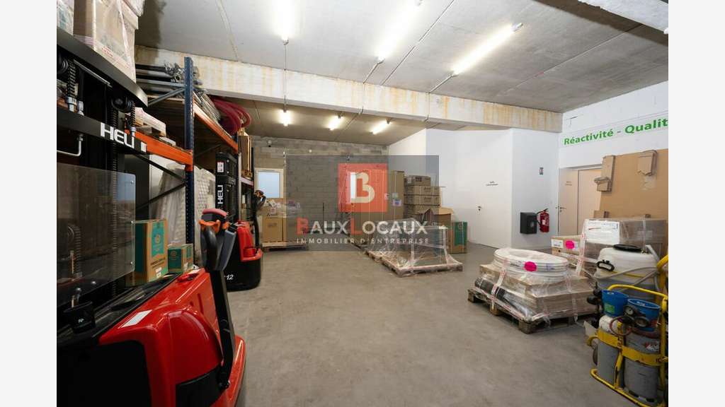 Location entrepot de 90m² à Salon de Provence