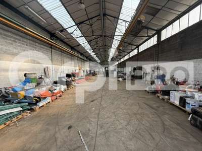 Local industriel 560m² à louer ZI Sandouville A29