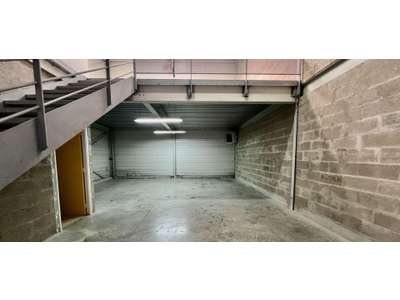 Location Locaux d'activités - Entrepôts à Santeny