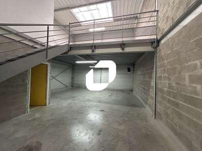 A louer Local d'activité 138m² Santeny