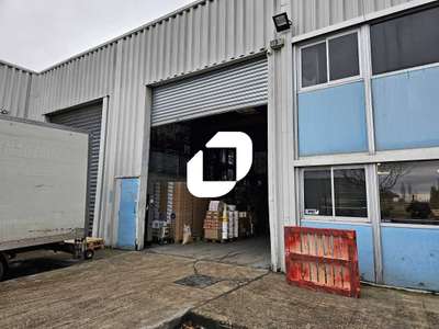 Location Locaux d'activités - Entrepôts à Sarcelles