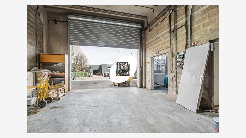 A louer Local d'activité 1057m² Sarcelles