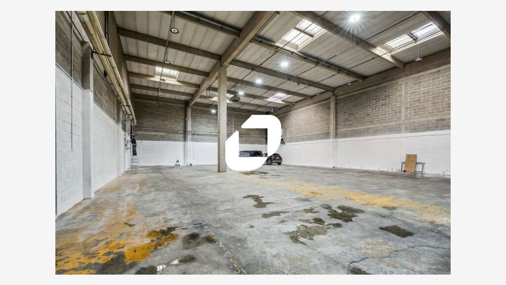 A louer Local d'activité 1057m² Sarcelles
