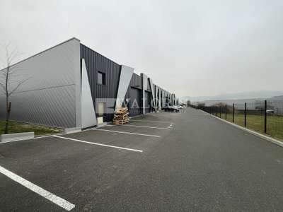 Location Locaux d'activités - Entrepôts à Sarcey