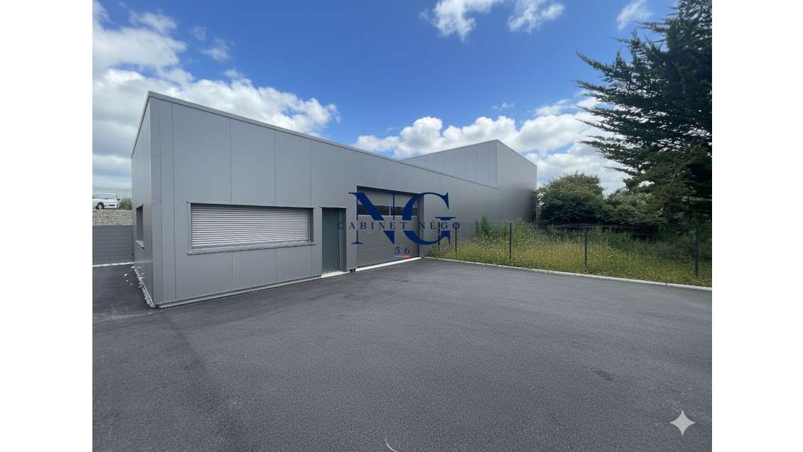 A louer local d'activité neuf 130m² à Sarzeau