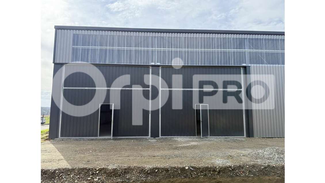 A louer local artisanal stockage 164m² Saubrigues