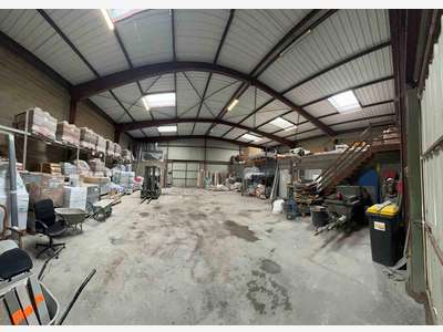 A louer bâtiment d'activité de 480m² Ouest Nantes