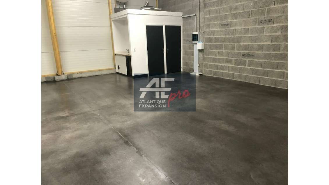 Local d'activité 100m² à louer à Savenay