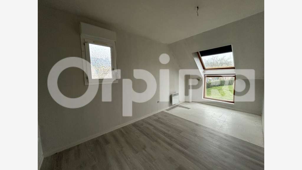 Location local professionnel de 68m² à Savignies
