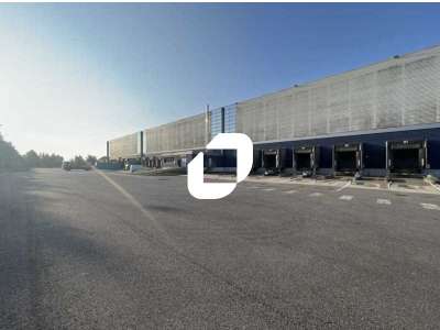 Location Locaux d'activités - Entrepôts à Savigny-le-Temple