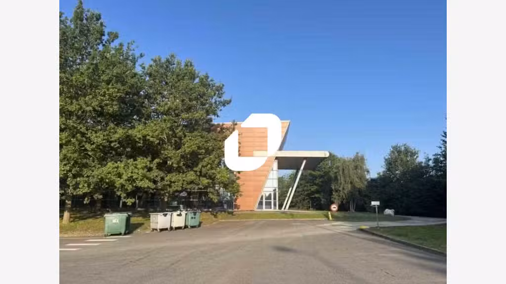 A louer Local d'activité 22582m² Savigny le temple