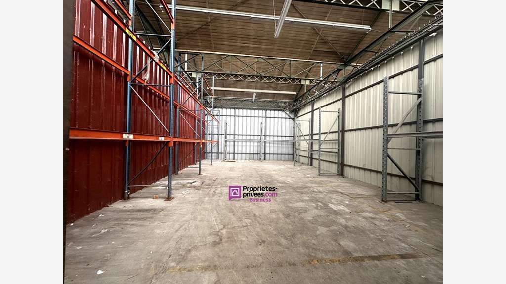 A louer entrepôt 90m² empl stratégique à Senlis