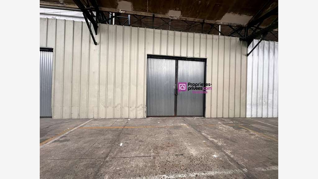 A louer entrepôt 90m² empl stratégique à Senlis