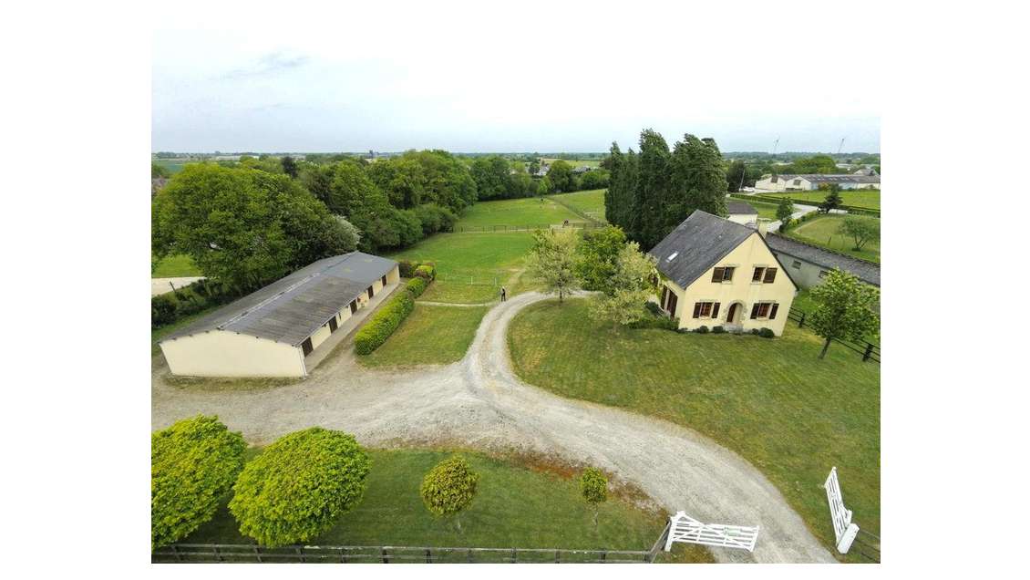 Propriété équestre 224m² à louer à Senonnes (53)