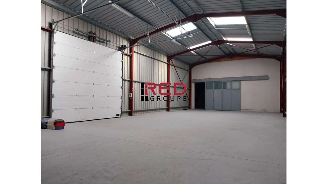 A louer local 327m² divis. ZI Septèmes-les-Vallons