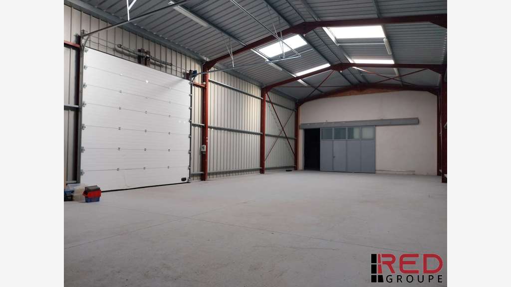A louer local 327m² divis. ZI Septèmes-les-Vallons