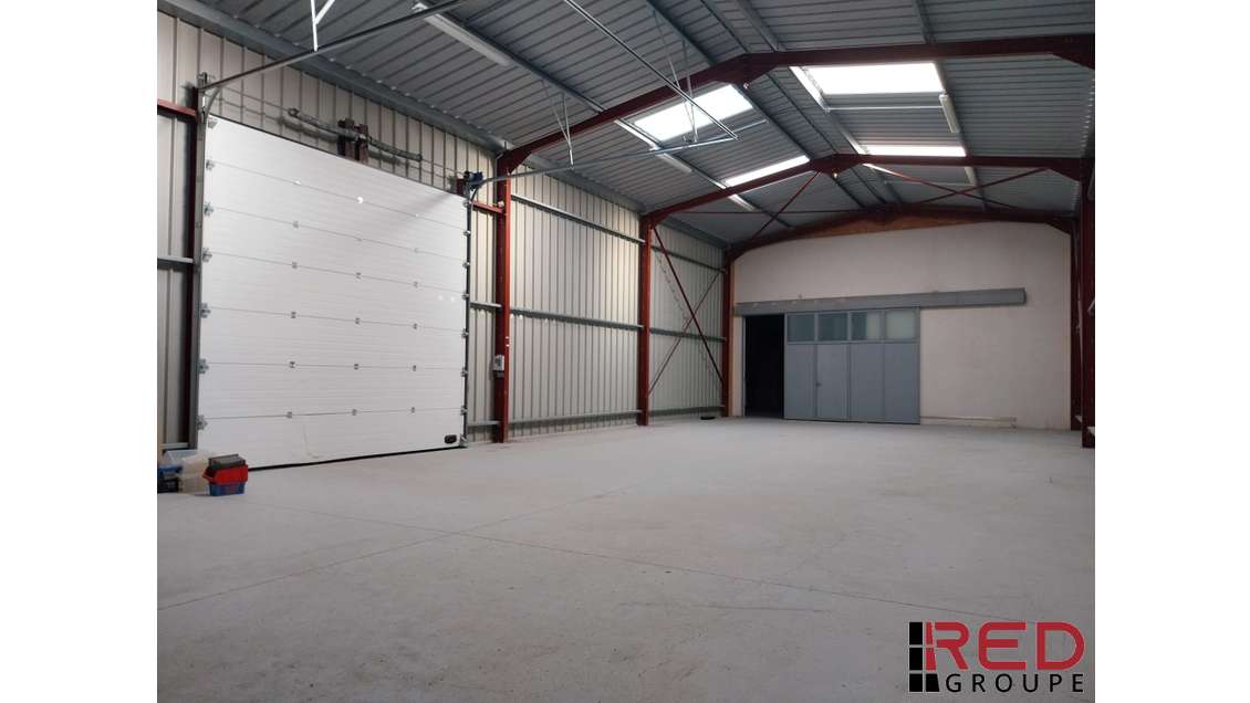 A louer local 327m² divis. ZI Septèmes-les-Vallons