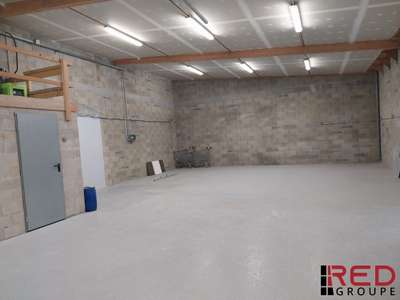 LOCAL ARTISANT ∕ ENTREPOT / PETIT STOCKAGE