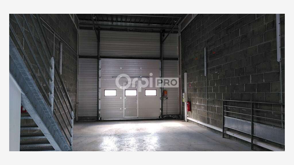 A louer ! Dernier local de 150 m² - Serres Castet