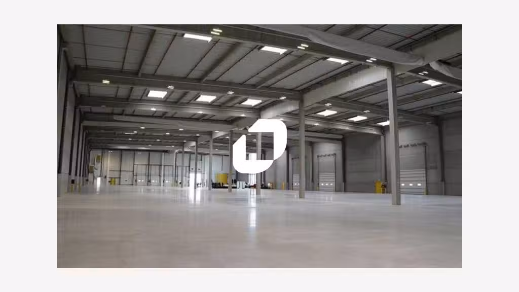 A louer Local d'activité 6815m² Serris