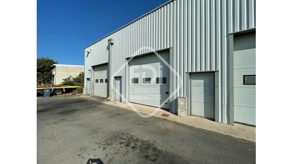 LOCAL D'ACTIVITE A LOUER - SETE