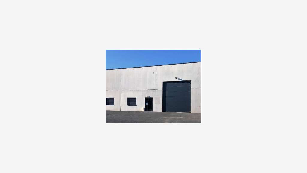 À louer locaux d'activité de 300m² à Setques