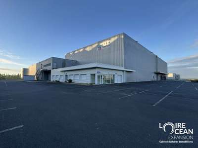 A louer bâtiment ind. 6500m² Sèvremoine accès PL