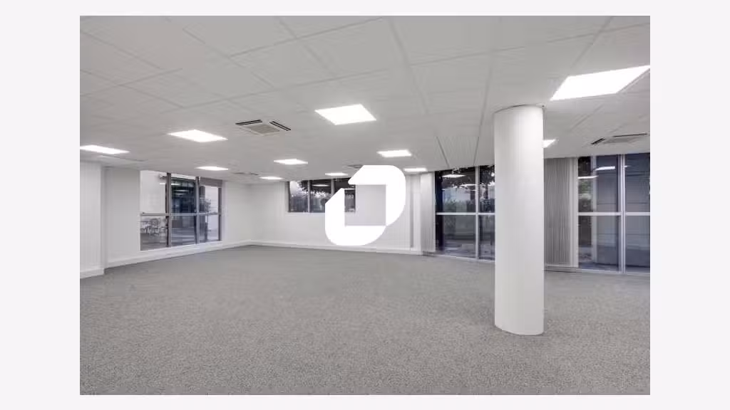 A louer Local d'activité 147m² Sevres