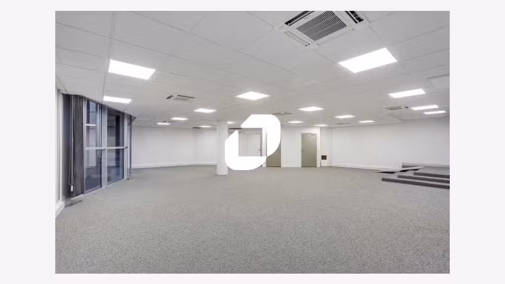 A louer Local d'activité 147m² Sevres