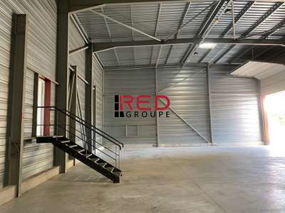 Location Locaux d'activités - Entrepôts à Signes