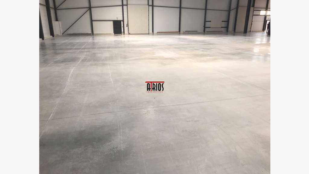 Immobilier Professionnel à louer Signes
