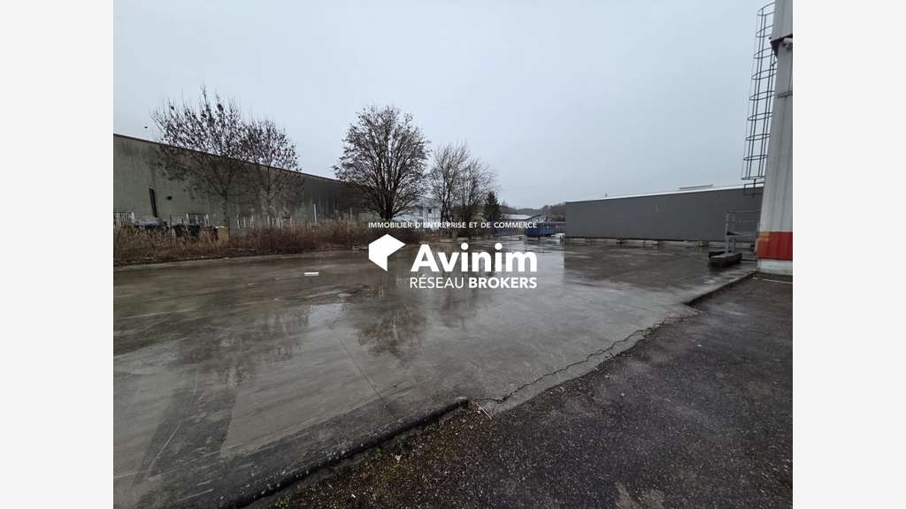 Location local d'activité 1000m² Grand Épagny