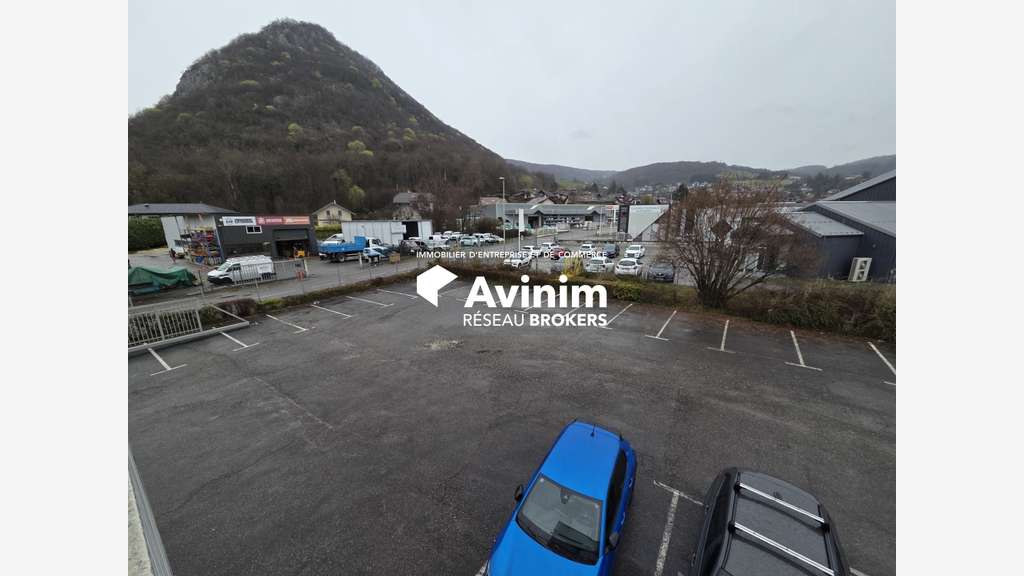 Location local d'activité 1000m² Grand Épagny
