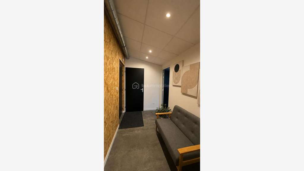 Loue local professionnel 65m² à Sillingy (74330)