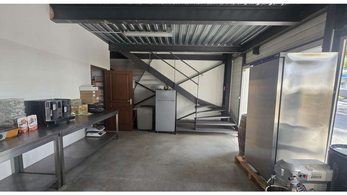 A louer local d'activité 185m² à Six-Fours