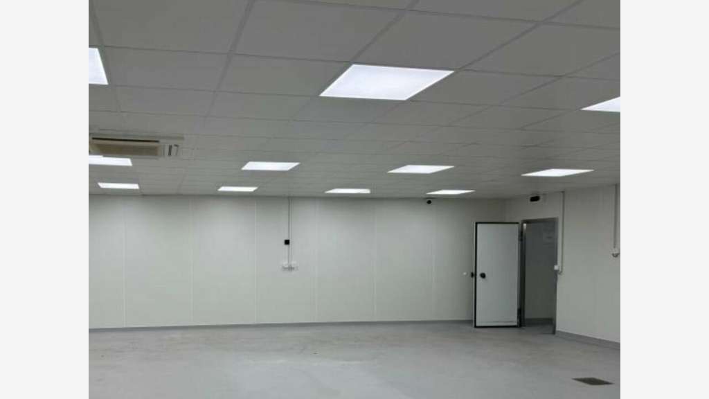 A louer local d'activité sécurisé 600m² à Sochaux