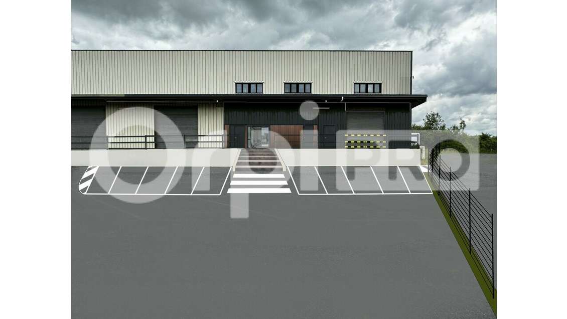 Local d'activité de 1500m² à louer prox Soissons