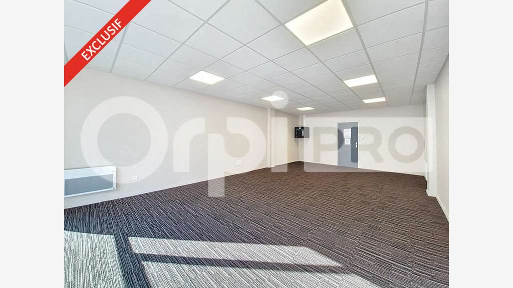 A louer local pro 150m² Soissons périphérie centre