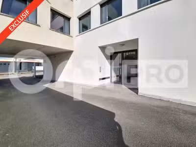 A louer local pro 150m² Soissons périphérie centre