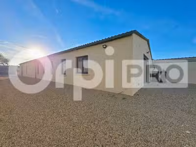 Local professionnel de 185m² à louer à Soissons