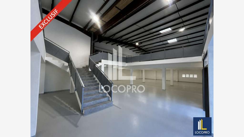 A louer local avec terrain à Sophia Antipolis