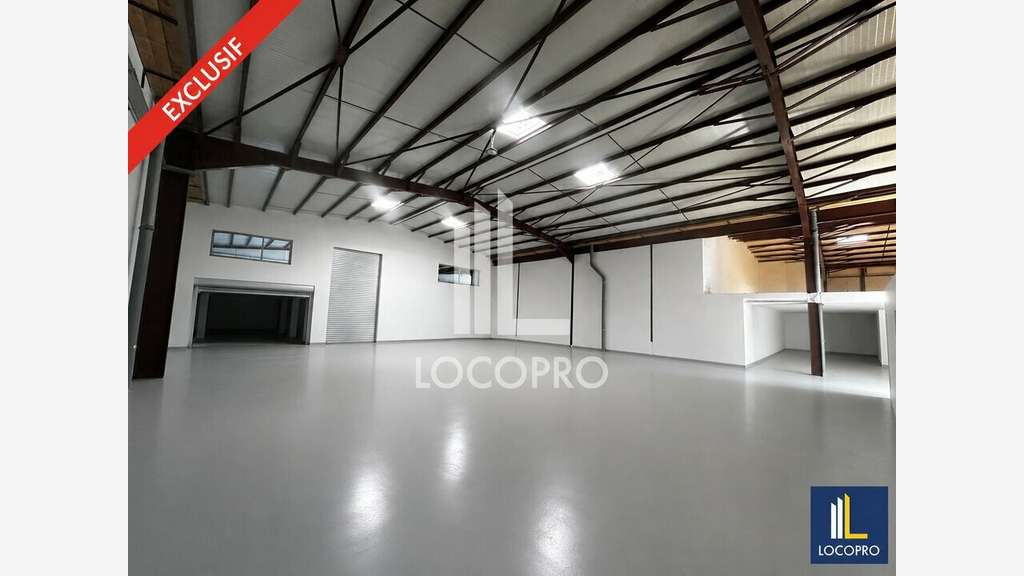 A louer local avec terrain à Sophia Antipolis