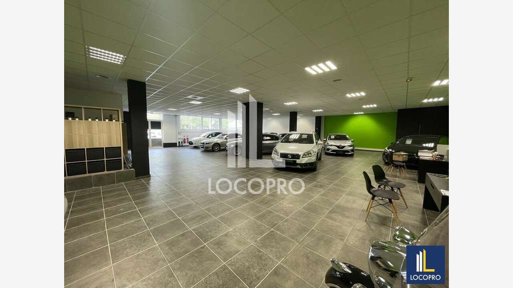 A louer local mixte de 318m² à Biot proche A8